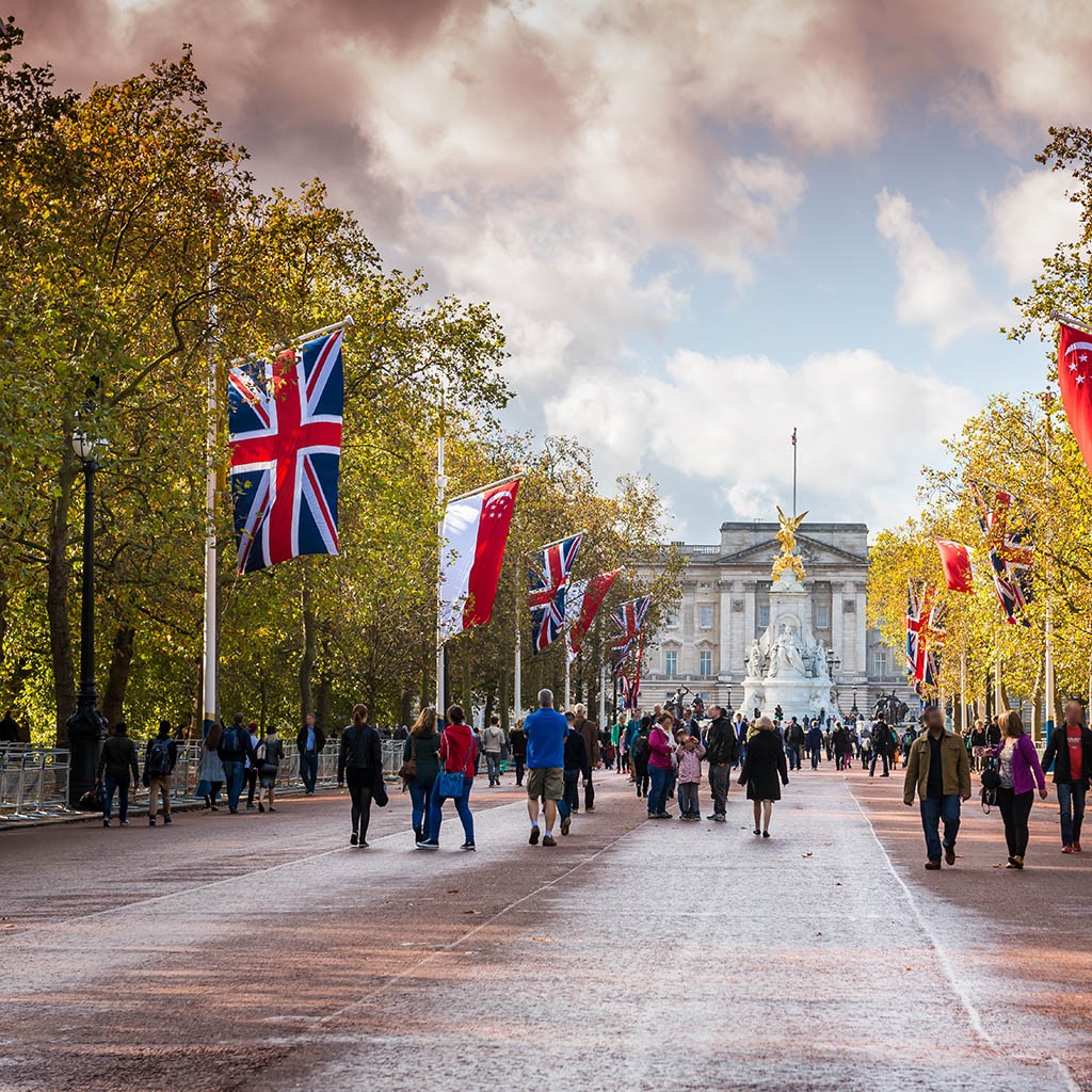 What are the legal issues surrounding the bank holiday for the Queen’s funeral?