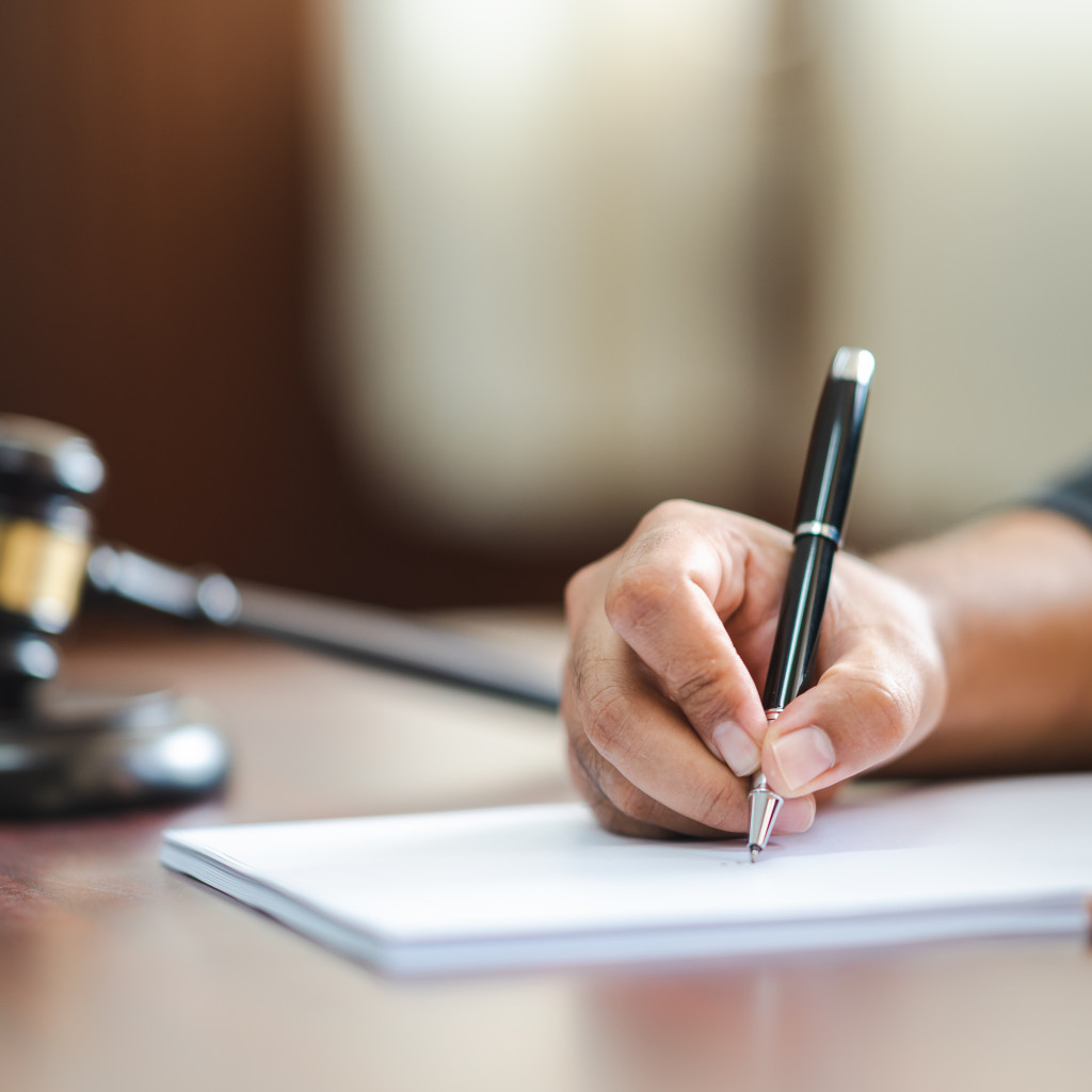The Importance of Considering Mediation Before Going to Court